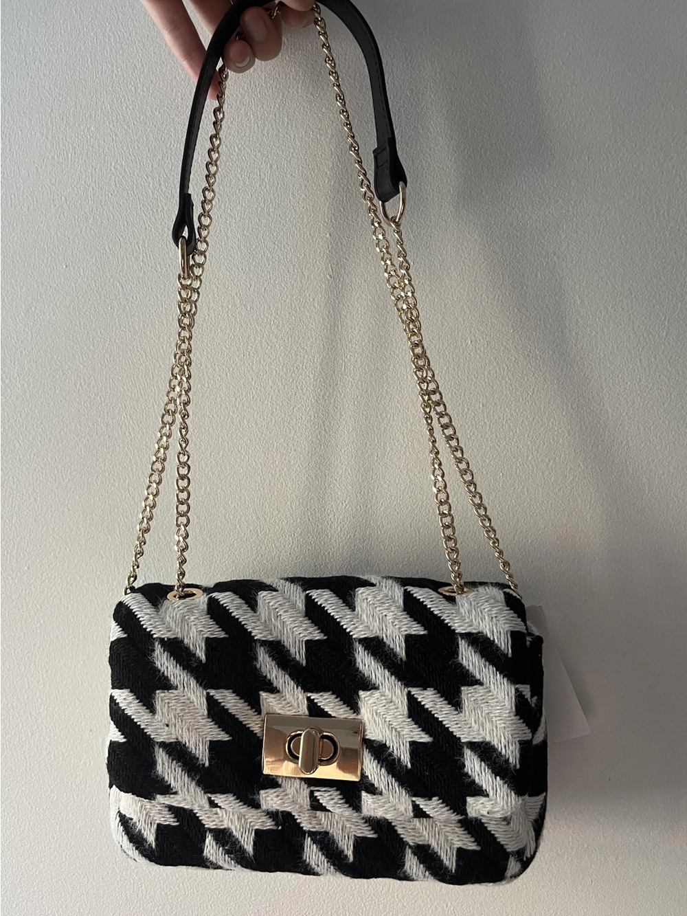 Zara Black & White Houndstooth Chain Shoulder Bag with Gold Hardware